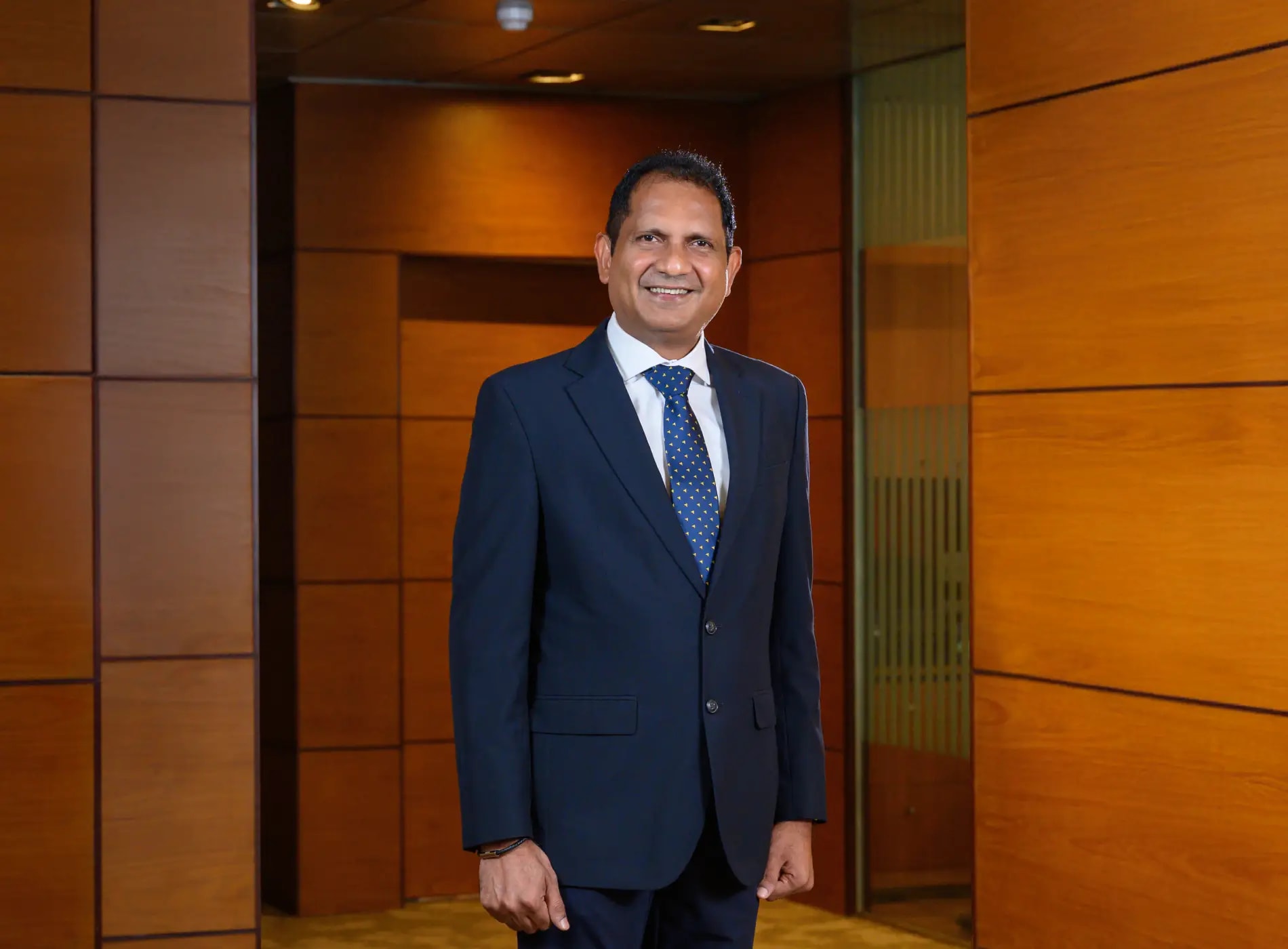 Portrait of Mr. Anton Arumugam, Senior Vice President – Offshore Banking, Remittances & Business Development, DFCC Bank PLC